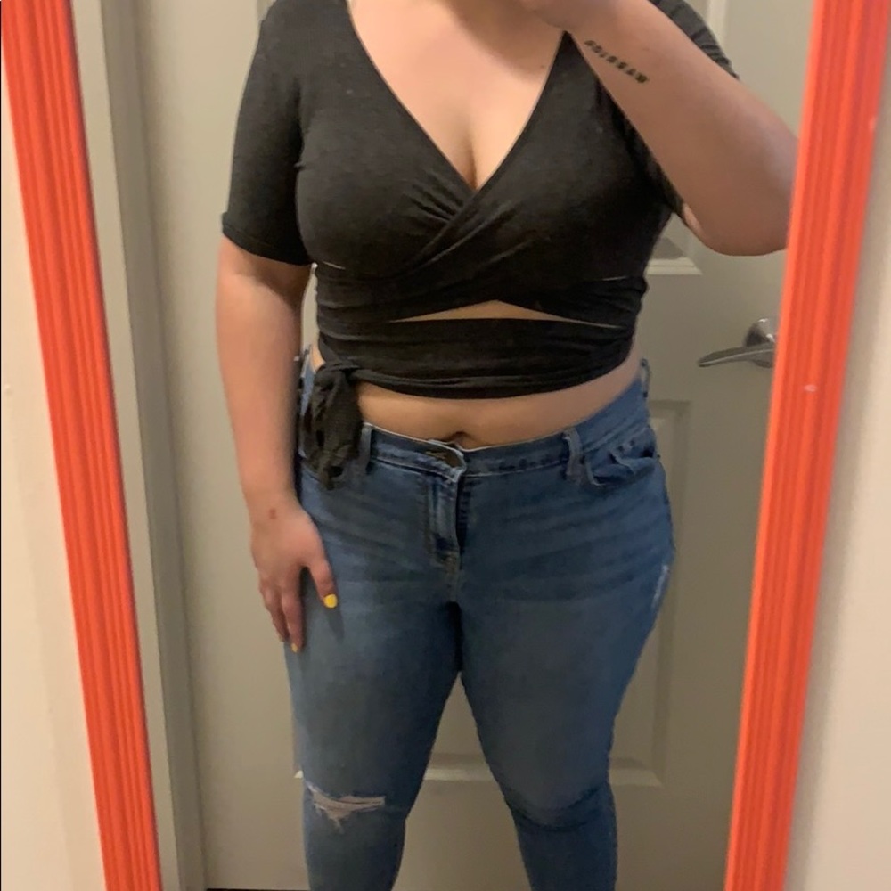Grey tie crop top